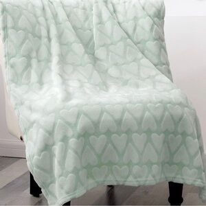 Soft Heart Pattern Mint Green Plush Throw Blanket - Brand